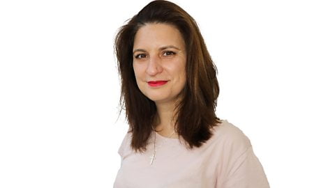 BBC Presenter Sarah Julian Attempts Drum & Bass Beatboxing