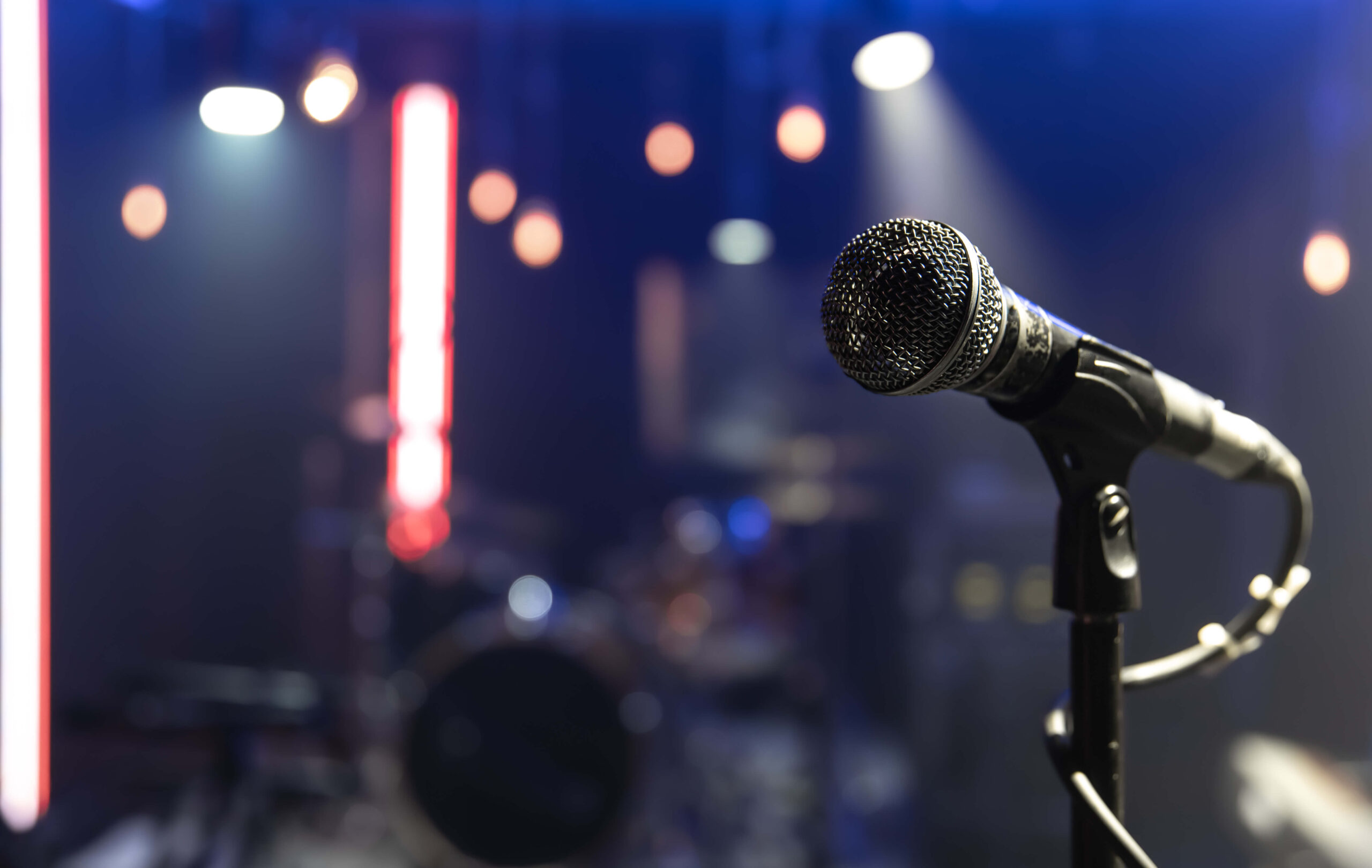 microphone on stage pic